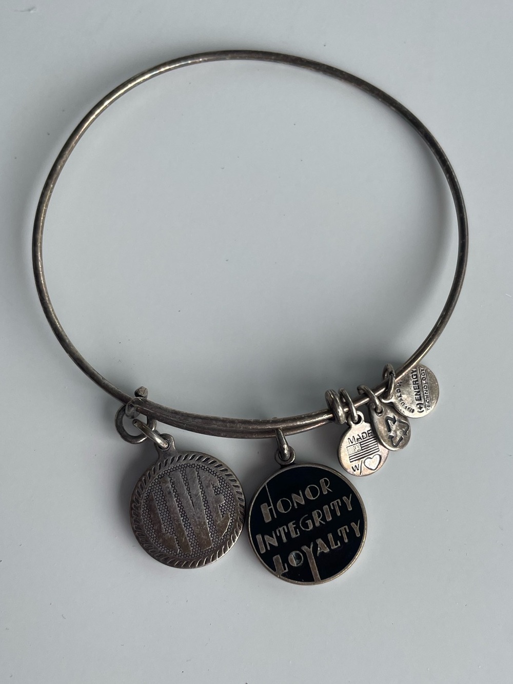 alex and ani silver bangle